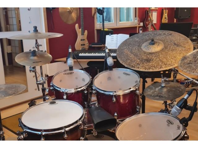 Drummer & Basser gesucht ! - 1